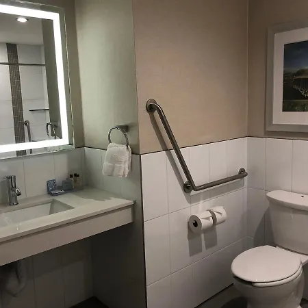 Hotel Wingate By Wyndham Kamloops Extérieur photo