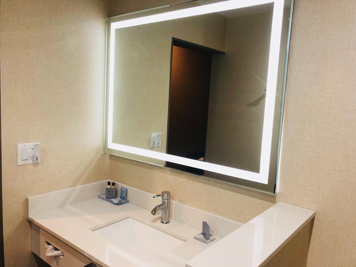 Wingate By Wyndham Hotel 4*