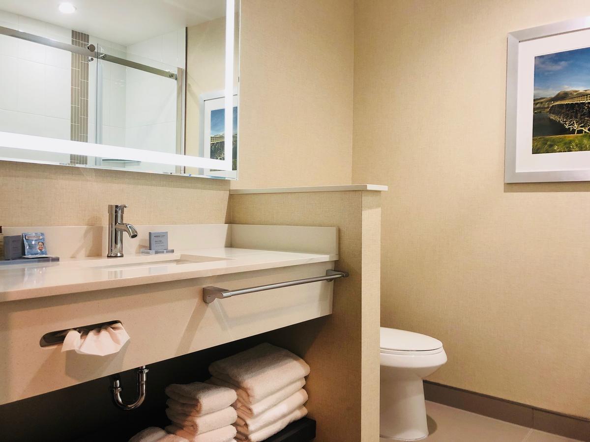 Wingate By Wyndham Hotel 4*