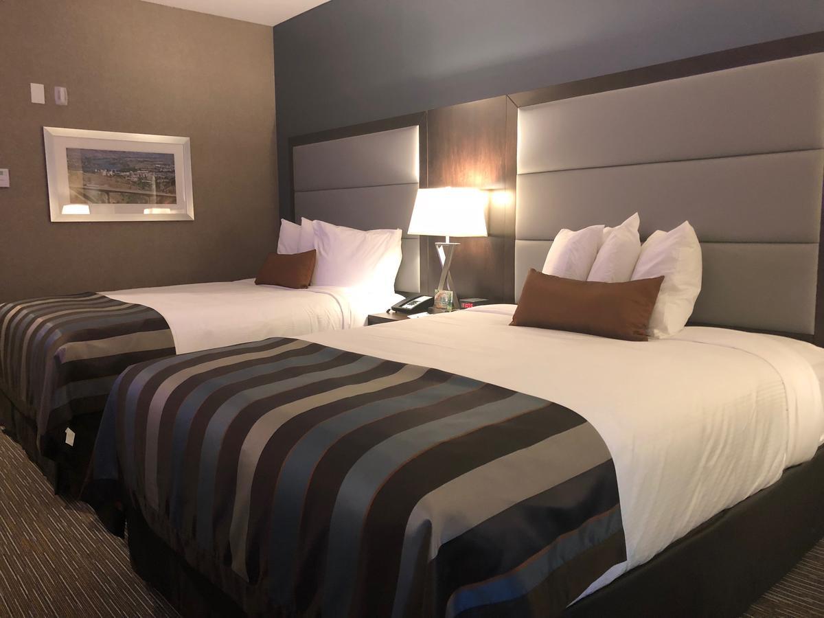 Wingate By Wyndham Hotel