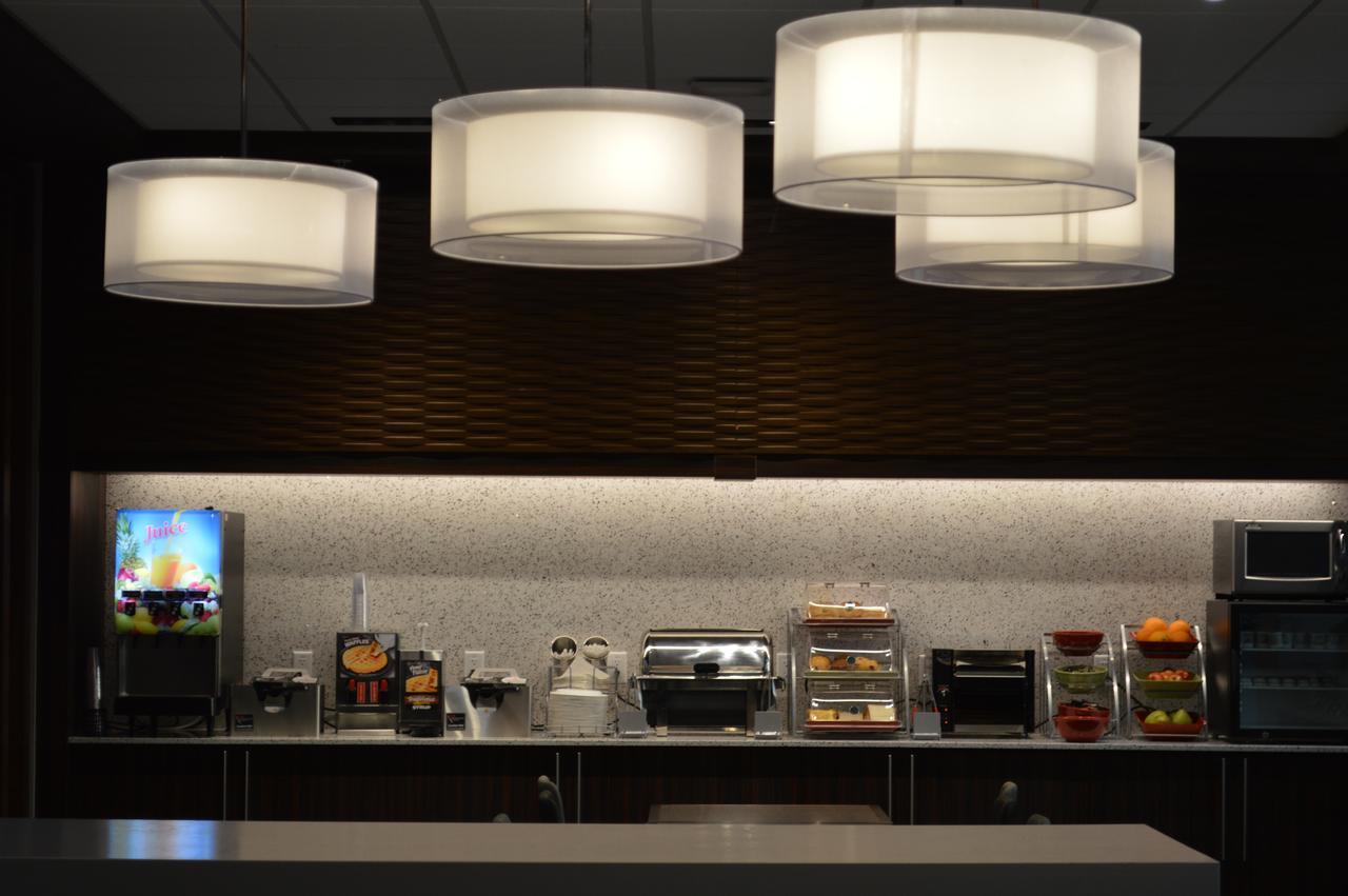 Wingate By Wyndham Hotel